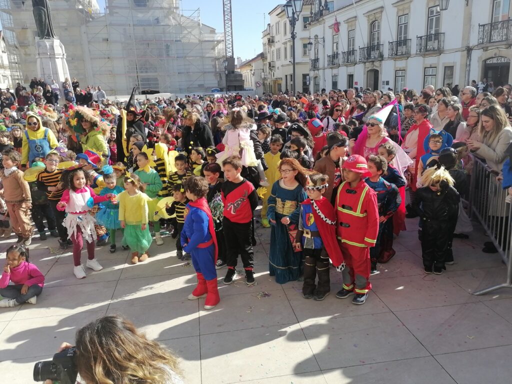 O Desfile De Carnaval Das Crian As Em Imagens C Fotos E V Deos