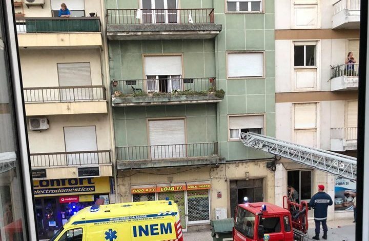 Bombeiros salvam idoso sozinho em casa idoso 186301 1304676802323498003 n