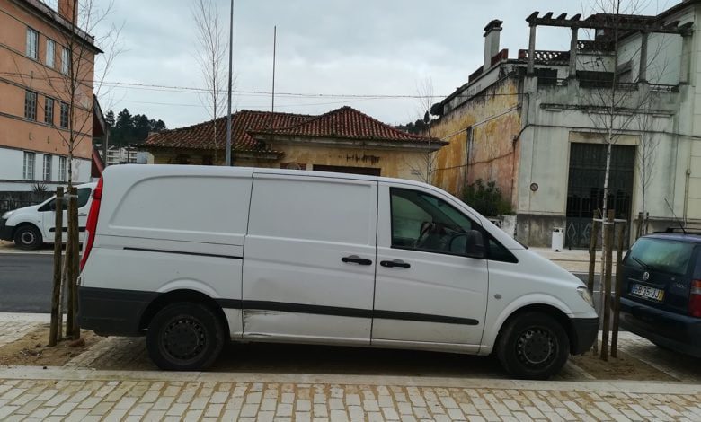 Exercício de estacionamento numa avenida em Tomar IMG 20210207 083856