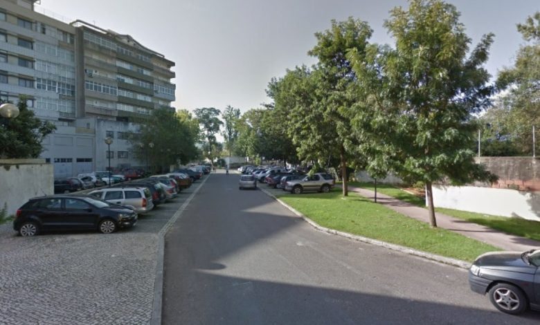 Mulher alvo de tentativa de assalto em Tomar estacionamento santa iria