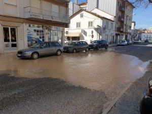 rotura agua 735 245723394969176808 n
