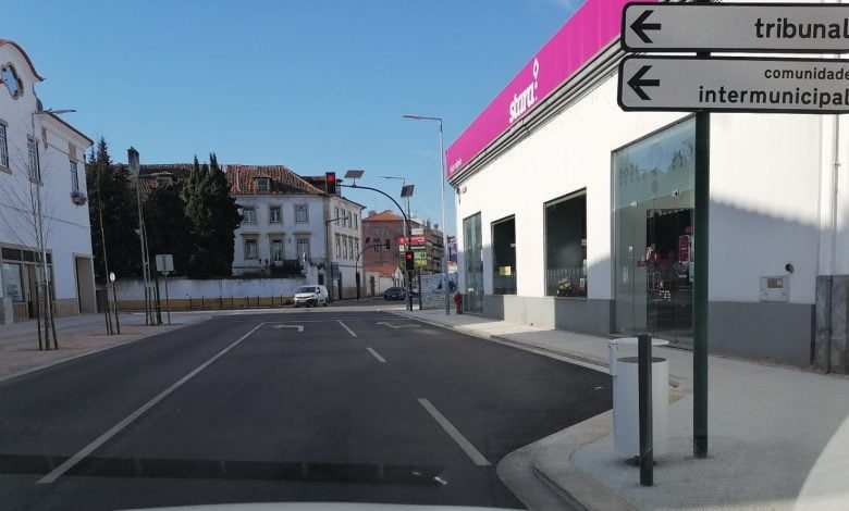 Falta de sinalização horizontal gera confusão no trânsito sinal transito av nuno alvares aral IMG 20210309 162840 1 scaled 1