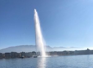 miguel Jato de agua Lago Leman rotated 1