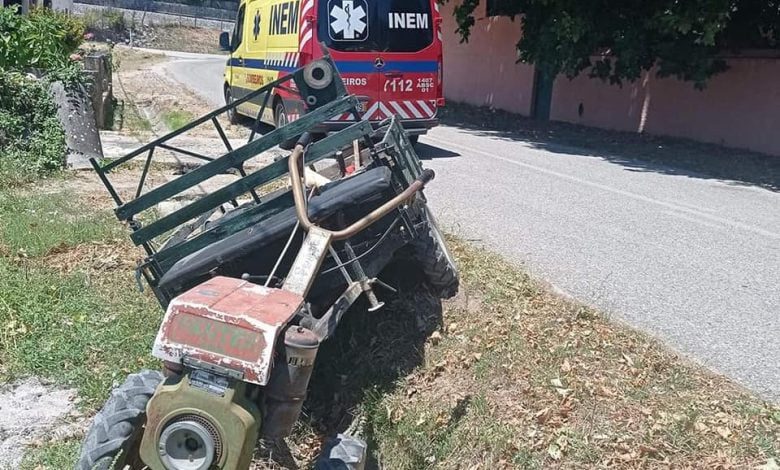 Despiste de trator provoca um ferido acid 20029 8522203745500184403 n