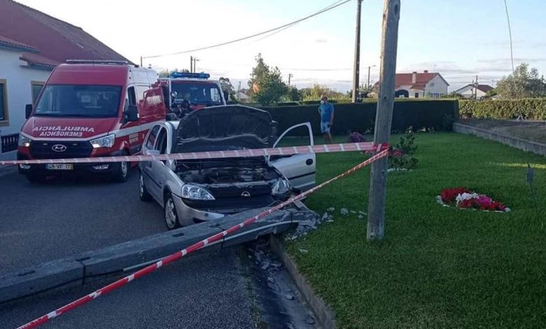 Idosa ferida em despiste contra poste despist 2487334 5644409684166969058 n