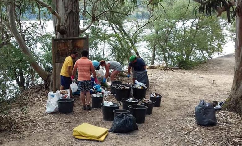 Voluntários limpam lixo na praia fluvial de Alverangel, mas… lixo 958948 4393738505893637155 n