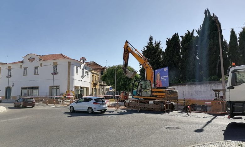 Confusão e falta de informação nas obras do cruzamento da Aral obras aral IMG 20210805 164847