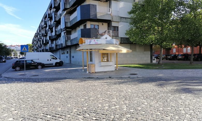 Fechou o último quiosque de Tomar arco iris quiosque IMG 20210929 092818