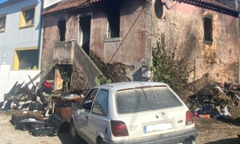 Lançada campanha de solidariedade para reconstruir casa que ardeu incend C 49EB A708 D5D9F4310309