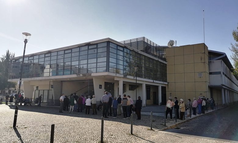 Centro de vacinação com “casa aberta” no fim de semana para maiores de 65 anos vacin pavilhao IMG 20211019 103325