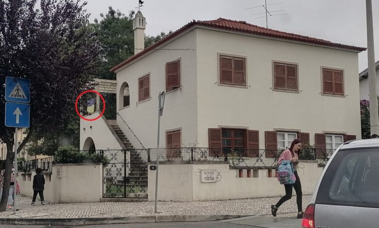 Bandeira da Ucrânia hasteada na casa de Nini Ferreira nini IMG 20220915 085055