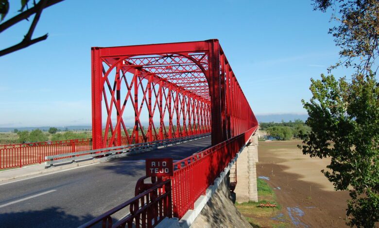 Ponte da Chamusca cortada ao trânsito durante uma noite buzinao chamusca ponte 12952236 1112688369571 n