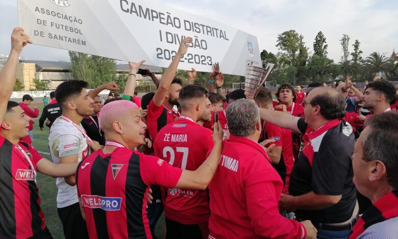 União de Tomar é campeão distrital 25 anos depois (c/ vídeo) U. Tomar IMG 20230521 193346