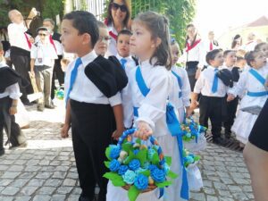 cortejo rapazes tabuleiros IMG 20230702 094026