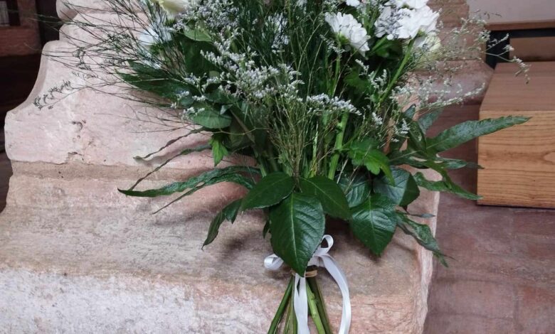 Mensagens e flores por Israel na Sinagoga de Tomar sinagoga 3748438 8138793399137864825 n