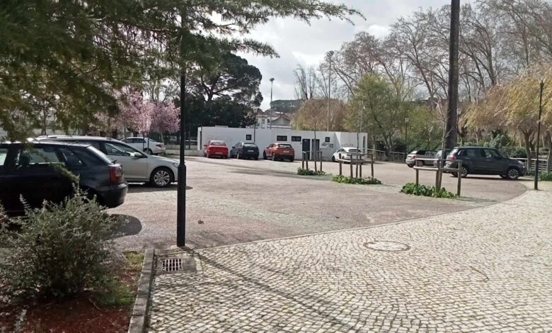 Cidadão indignado com estacionamento em zona proibida estac 929384119 4497396681737179534 n