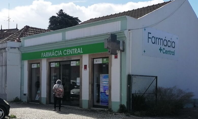 Empreendedora de 32 anos é a nova dona da farmácia Central farmacia central IMG 20240619 101043