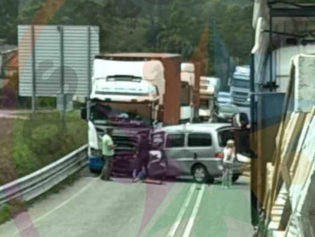 Violenta colisão provoca morte a jovem na Figueira da Foz 450259095 1061092649355192 1210090927711738823 n
