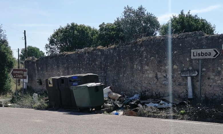 Lixo acumula-se nas freguesias lixo IMG 20240703 101937