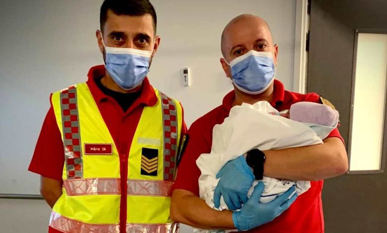 Bebé nasce na ambulância em Benavente bebe 62464489 7184001110798525116 n