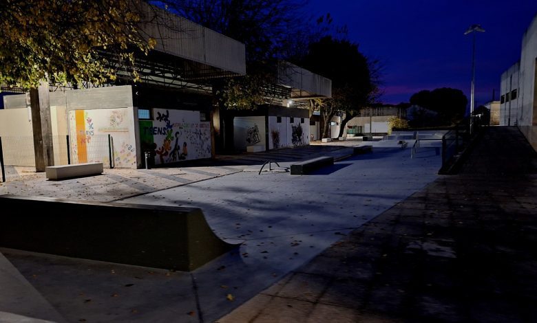 Novo skate parque sem iluminação pública skate park 20241126 065721