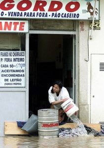 Cheias Em Tomar07 12 2000 d