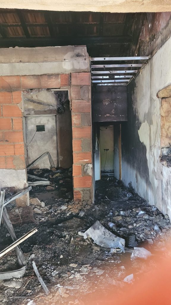 incendio Casa destruida