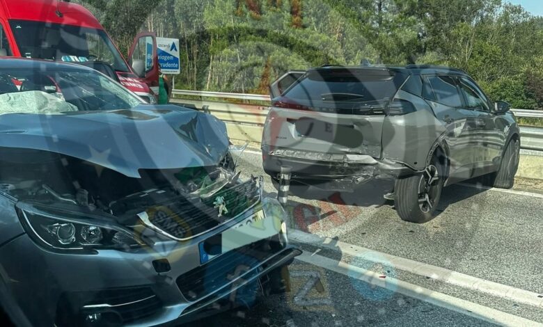Acidente aparatoso provoca três feridos no nó da A13 com a A23 acid 8620585064168 2351834900256187836 n