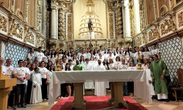 90 jovens partiram hoje de Tomar para participar no Jubileu dos jovens em Roma jovens 65848225587950 3957194474131296378 n