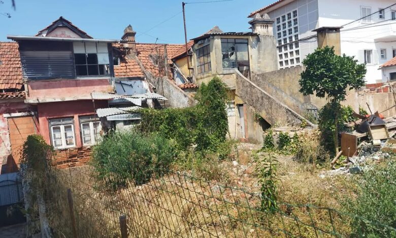 Vizinhos preocupados com habitações devolutas e degradadas ruin 1473659706989959 5926556396973250262 n
