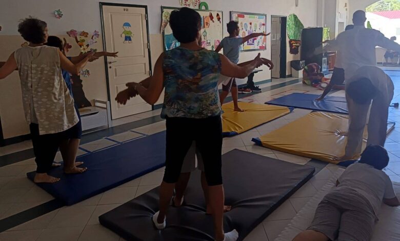 Ioga chegou ao CIRE através de casal voluntário cire 9 1249871553816814 381313069010891390 n