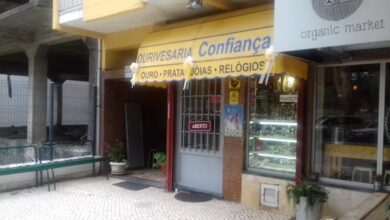 Quatro homens julgados em Santarém por assaltos a ourivesarias em Fátima ouriv