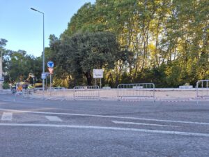 Câmara substitui calçada por cimento 20250916 083507