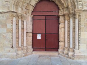 Igreja de Santa Maria do Olival: concluído o restauro do pórtico restauro portico 20250920 190016