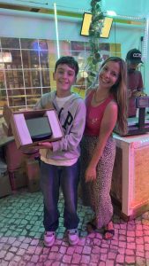 Roupas desde 3,99€ e muitas encomendas perdidas – a loucura da Kaikê & UAAU Box em Tomar! 556022890 1298217214800138 3735499178641063058 n