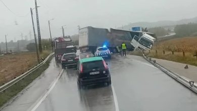 Camião despista-se no Entroncamento FB IMG 1761923371470