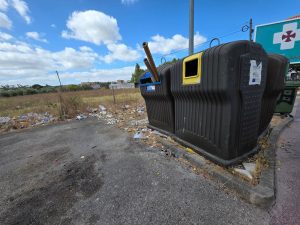 Cidadão denuncia problemas com lixo em Tomar (c/ fotos) lixo z 20250828 105837