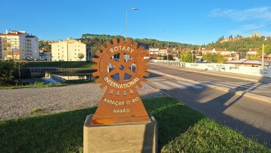 Rotários instalam escultura junto à ponte do Flecheiro rotary 20251026 074414