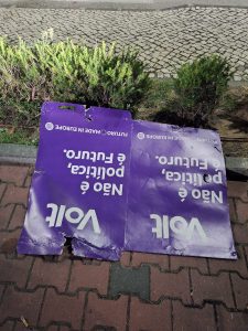 Candidatura do Volt denuncia vandalização de cartazes de campanha em Tomar volt 5