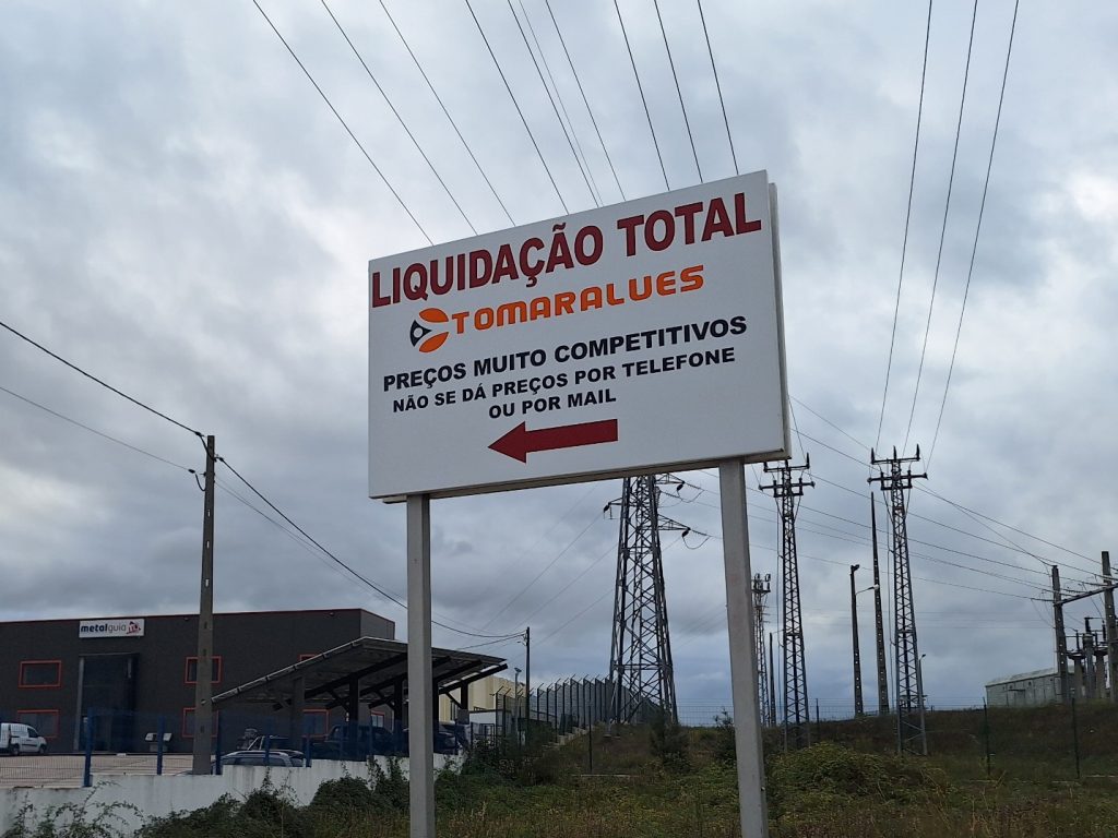 Empresa Tomaralves em liquidação total tomaralves 20251111 153154