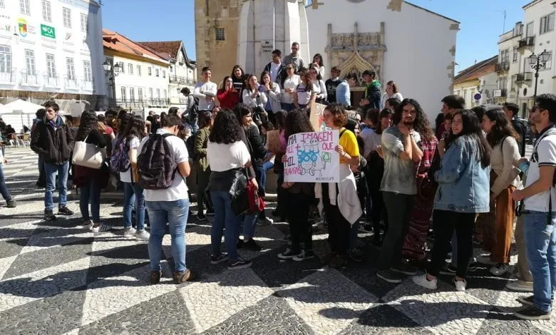 Dezenas de estudantes em defesa do clima (c/ fotos e vídeo) IMG 20190315 111658