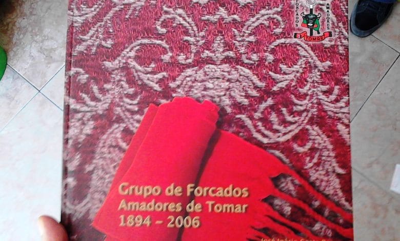 Livro sobre os forcados baixa de preço forcados IMG 20190323 112321 2