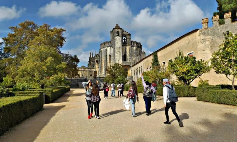 Atividades gratuitas no Dia Internacional dos Monumentos e Sítios * convento de cristo maria esteves 16609443687035610 n