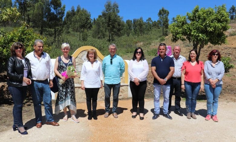 Proprietários doam terreno da Fonte da Bica à junta de freguesia de S. Pedro fonte da bica 0714 4999312894270111744 o