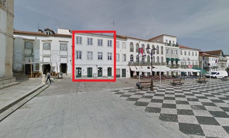 Emigrante compra prédio na praça da República por 400 mil euros praca da republica imobiliario Untitled