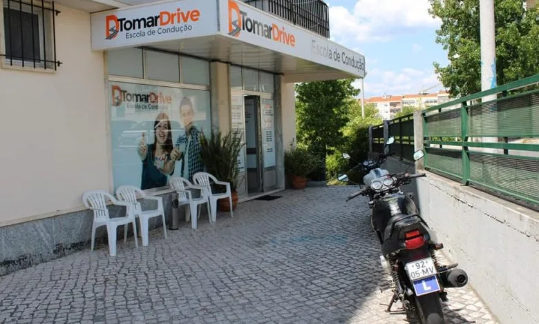 Escolas de condução retomam atividade nesta segunda feira Tomardrive 8189813617638506496 n