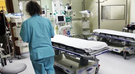 Centro hospitalar admite assistentes operacionais chmt
