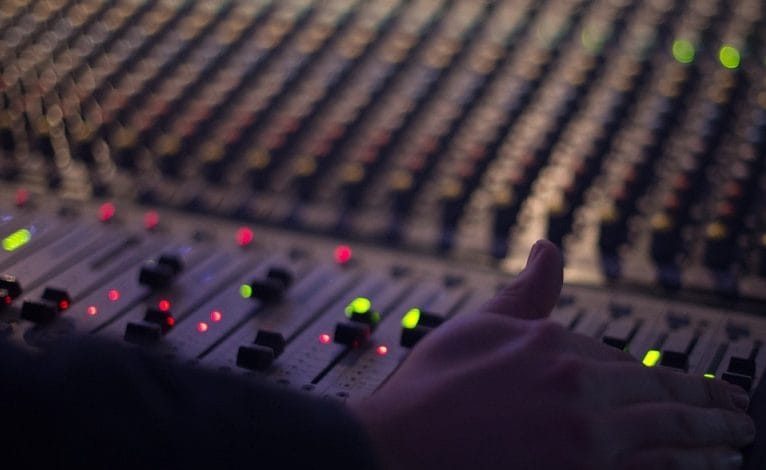 Rádios de Tomar renovam licenças radio x576