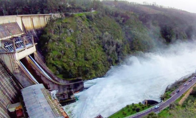 Castelo do Bode: imagens e números impressionantes das descargas na barragem barragem bode descargas 50707194076069888 o