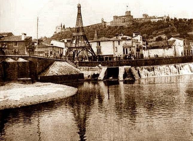 Jovem brasileira procura familiares em Tomar Torre Eiffel erquida em Tomar na Festa dos Tabuleiros de 1914